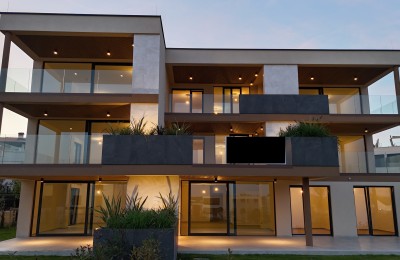 Wohnung Typ B im Erdgeschoss mit Garten, Label C, Neubau, Novigrad - im Bau